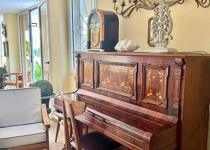 Hotel Montecarlo Milano Marittima