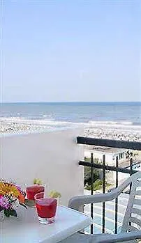 Montecarlo 3* 밀라노마리티마