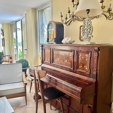 Hotel Montecarlo Milano Marittima