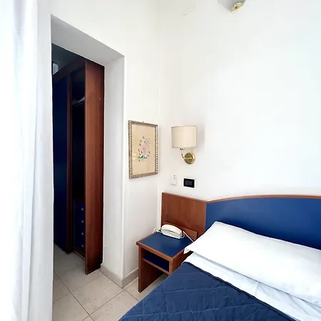 호텔 Montecarlo 3*