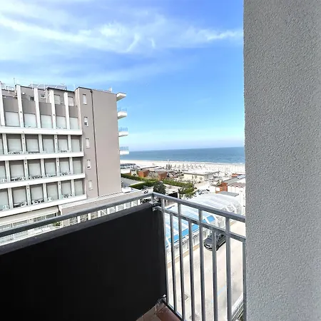 Montecarlo Hotel 3*