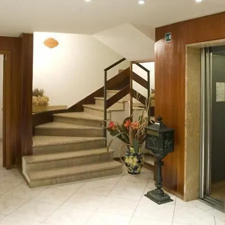 Montecarlo 3*