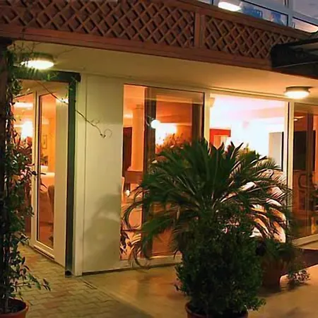 Hotel Montecarlo Milano Marittima