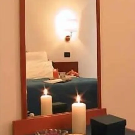 호텔 Montecarlo 3*