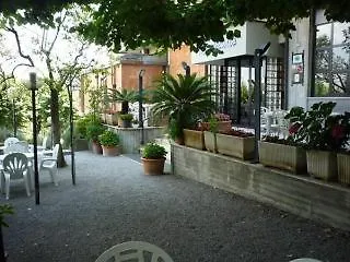 Hotel Montecarlo 3*